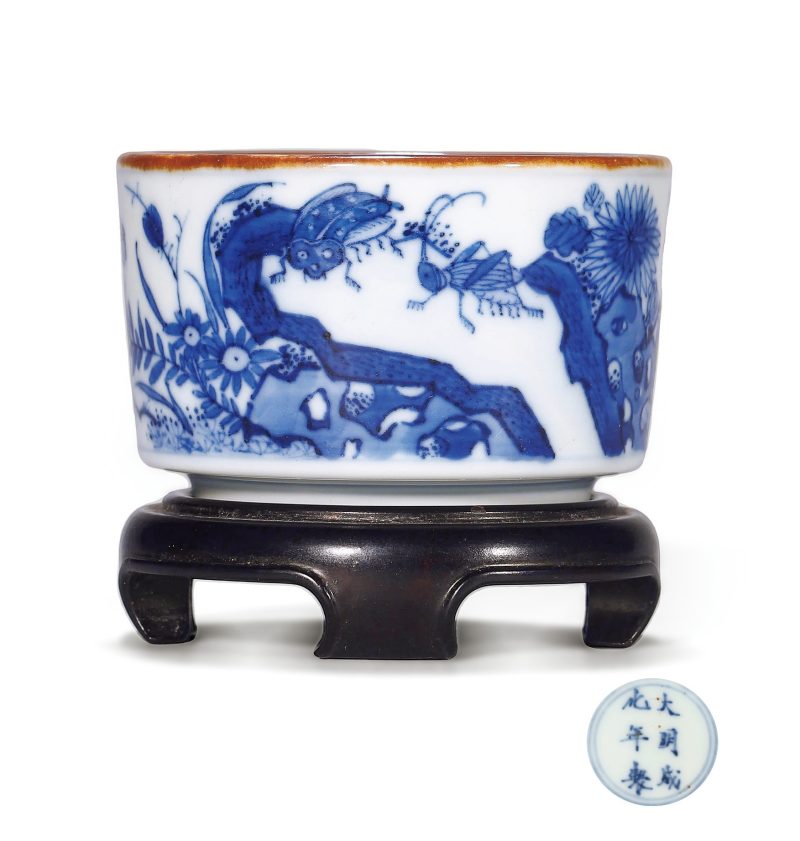 清康熙 青花虫草纹小琴炉