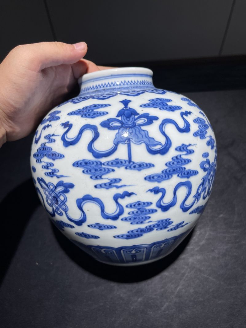 清雍正 青花八宝纹太白罐 - 图4