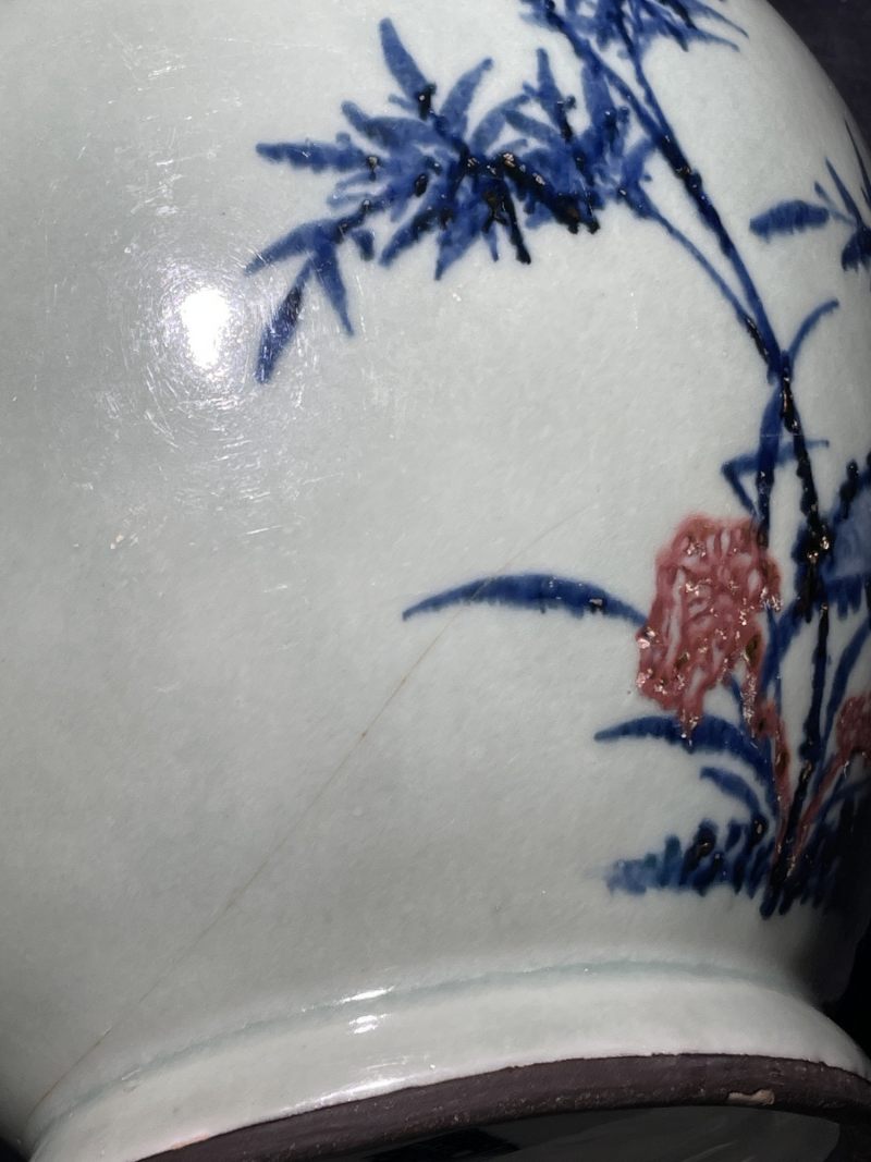 清乾隆 唐英风格豆青地青花釉里红竹石纹七旋瓶 - 图16