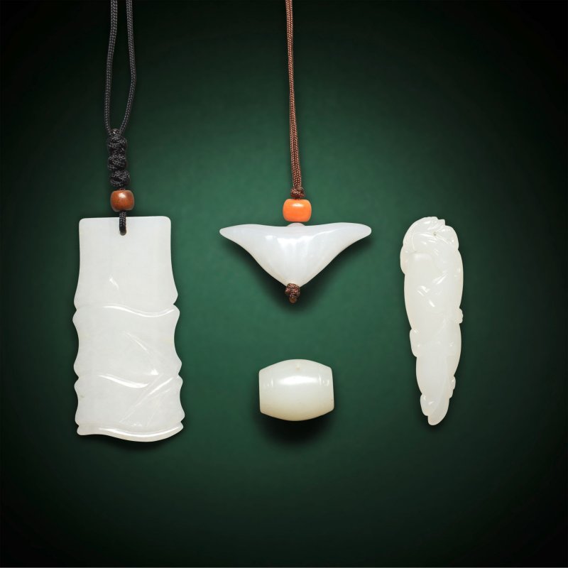 清 白玉飾 一組四件 | FOUR WHITE JADE CARVINGS - 图1