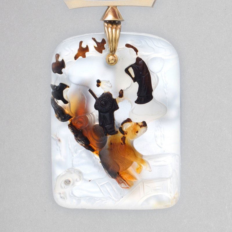 十八/十九世紀 蘇作瑪瑙巧雕鵲橋相會圖詩文佩 | A SUPERB CARVED AGATE 'WEAVER GIRL AND COWHERD' PENDANT - 图8