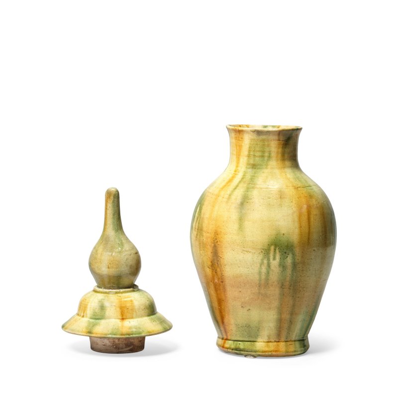 唐 三彩塔式蓋罐 | A SANCAI GLAZED STUPA-SHAPED JAR AND COVER - 图5