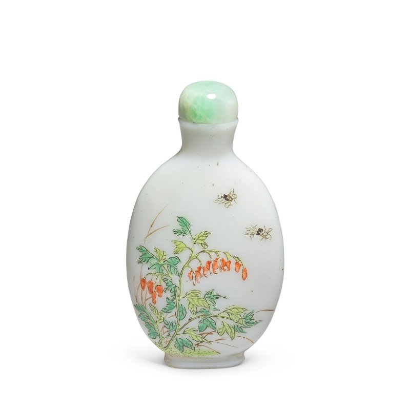 清晚期 玻璃胎畫琺琅鼻烟壺 | AN ENAMELLED GLASS SNUFF BOTTLE - 图1