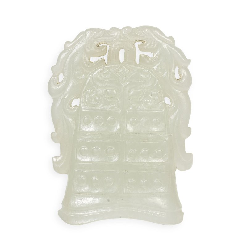 二十世紀 白玉鏤雕遊龍戲珠珮 | A WHITE JADE BELL-FORM PENDANT