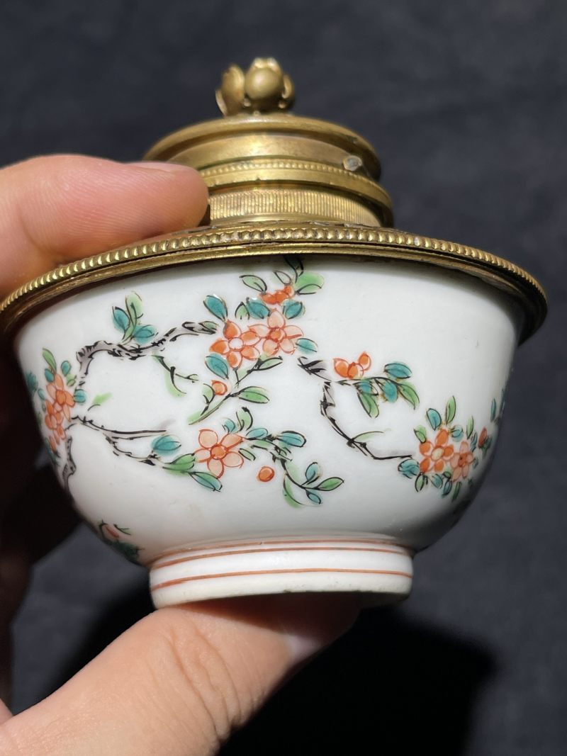 清雍正 粉彩花卉纹香薰一组两件 - 图5