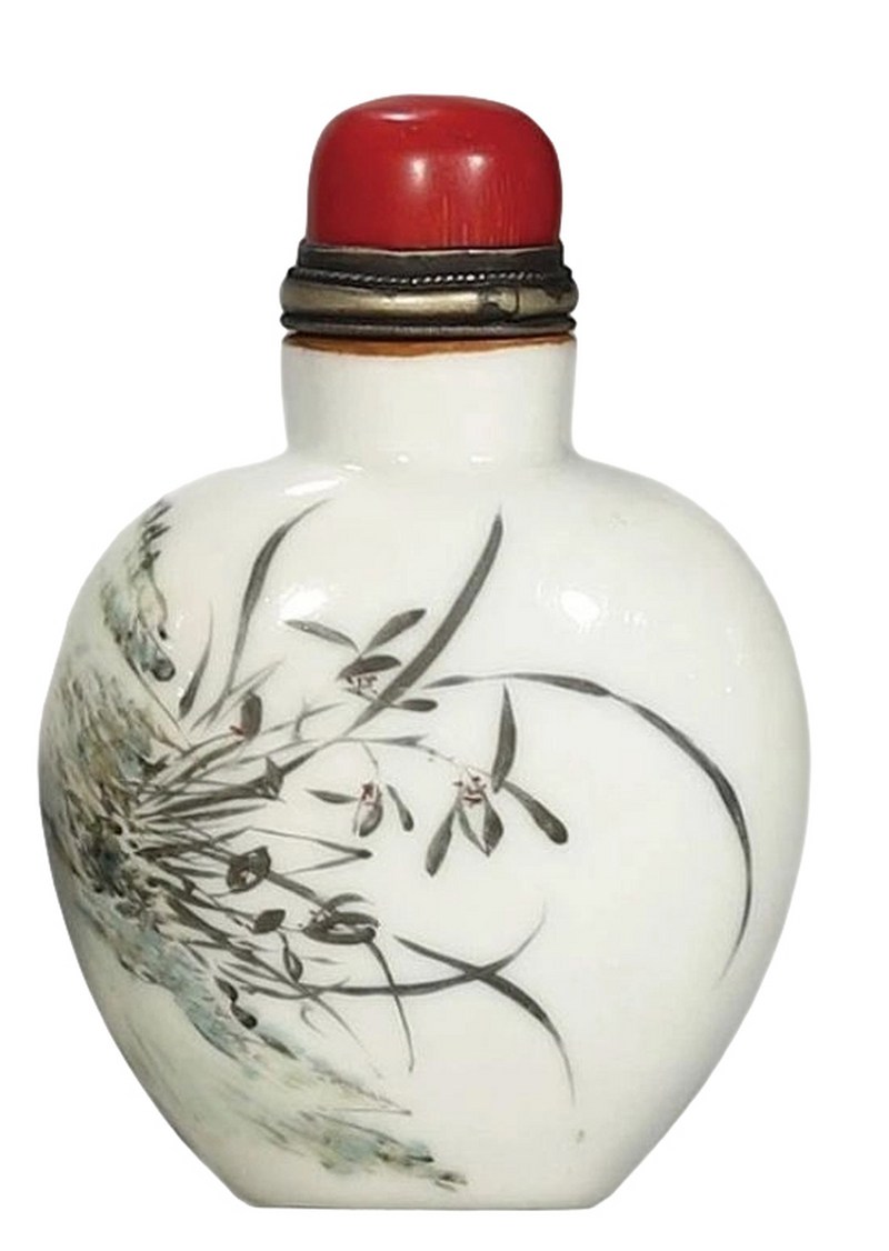 民国 粉彩花卉诗文鼻烟壶