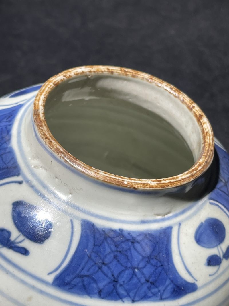 明万历 青花人物故事纹罐 - 图9