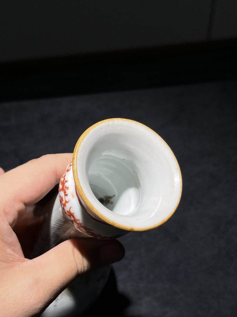 清乾隆 粉彩金玉满堂纹蒜头瓶 - 图7