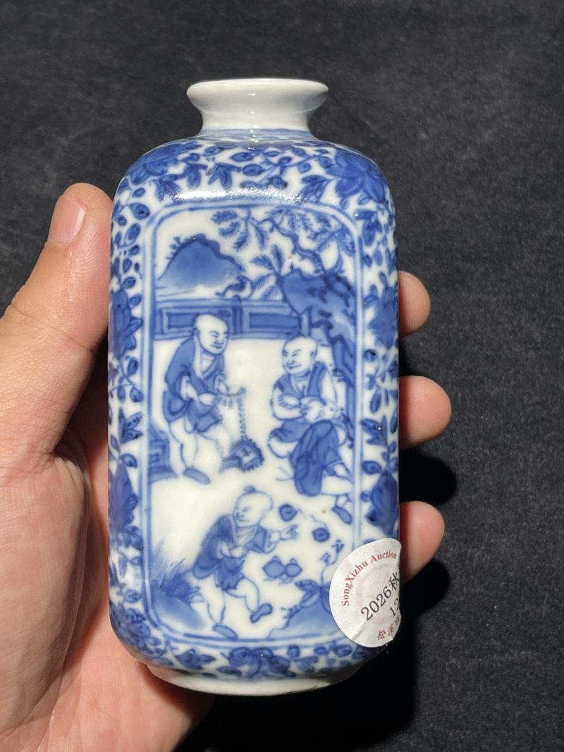 清中期 青花婴戏纹四方小瓶 - 图5