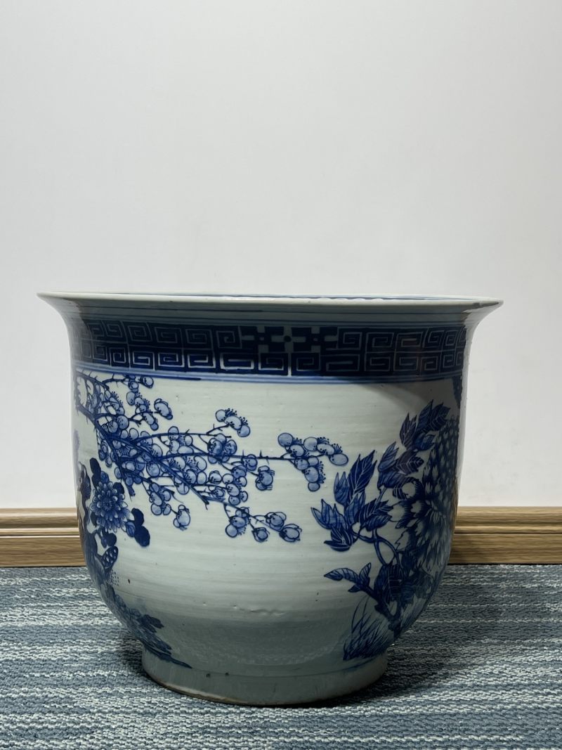 清中期 青花富贵白头纹大花盆一对 - 图16