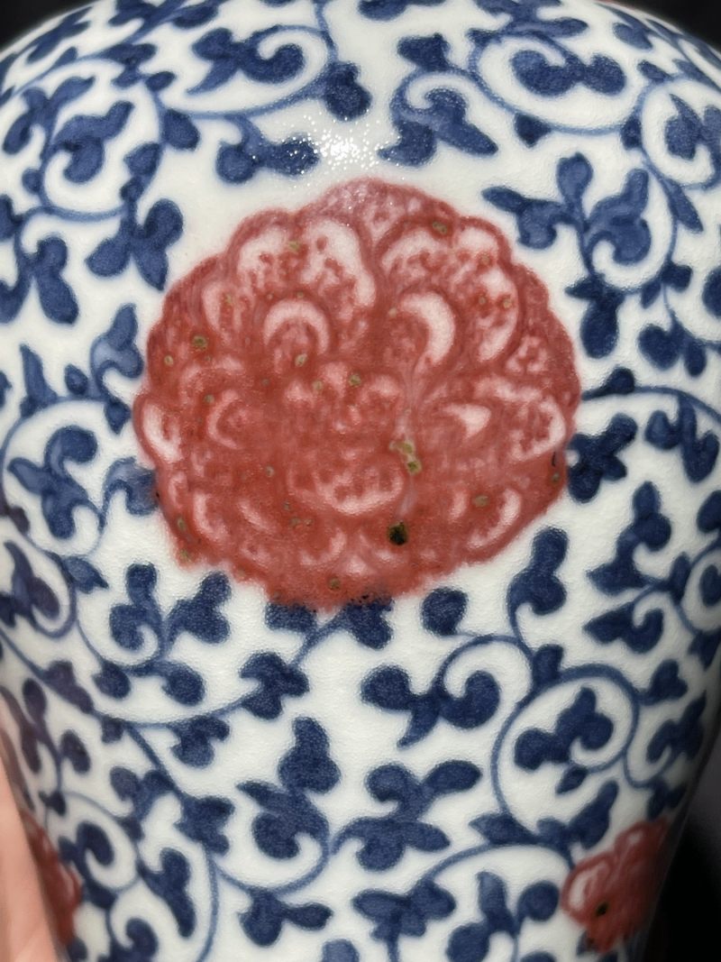 清晚期 青花釉里红缠枝花卉纹梅瓶 - 图5