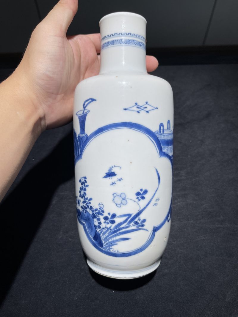 清康熙 青花博古图棒槌瓶 - 图3