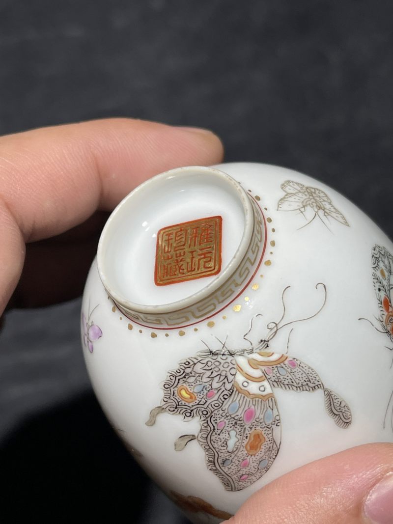 民国 粉彩蝴蝶纹杯 - 图9