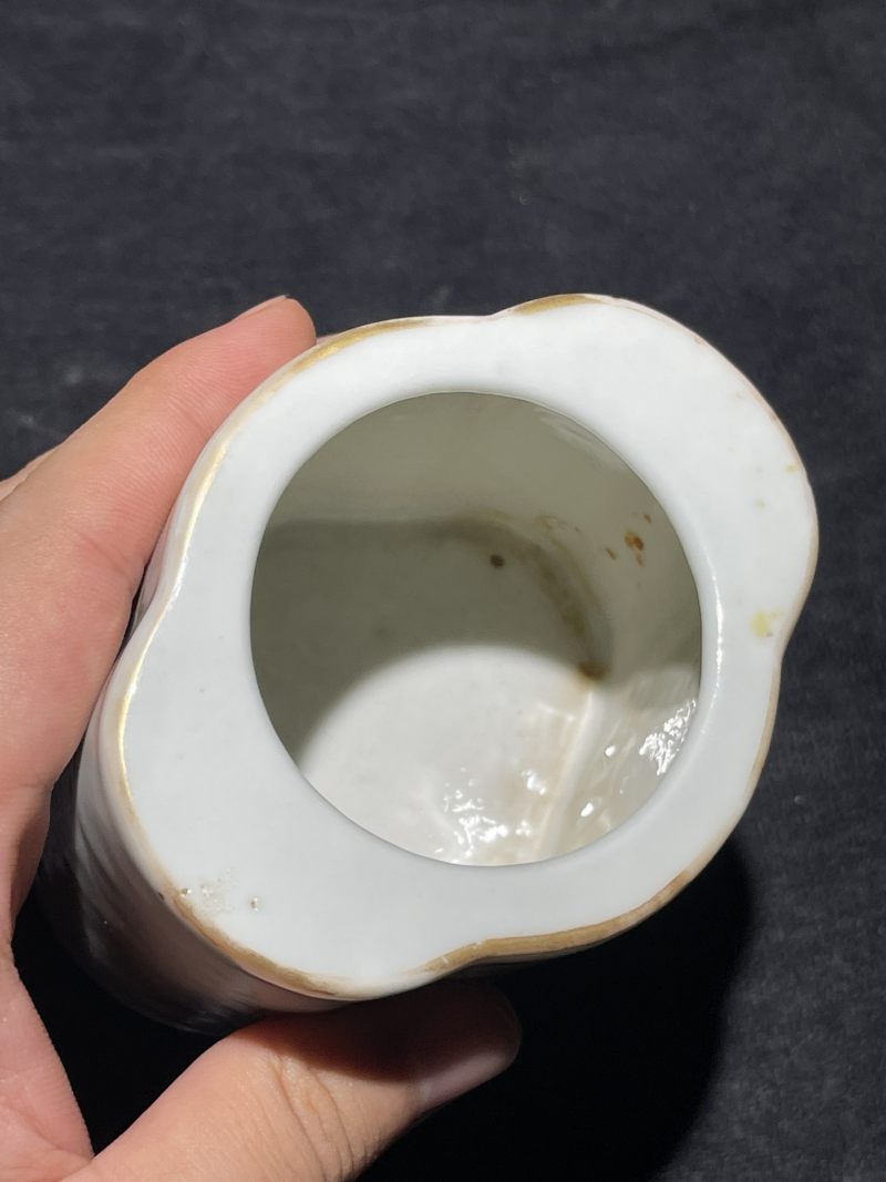 清光绪 浅绛彩人物花鸟纹海棠水盂 - 图7