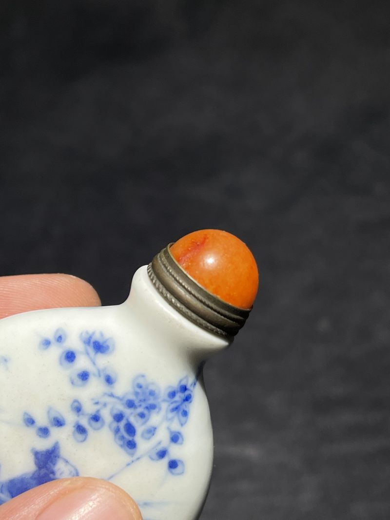 清中期 青花人物纹鼻烟壶 - 图4