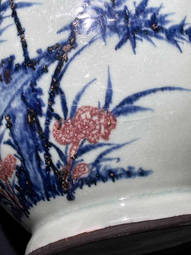 清乾隆 唐英风格豆青地青花釉里红竹石纹七旋瓶 - 图19