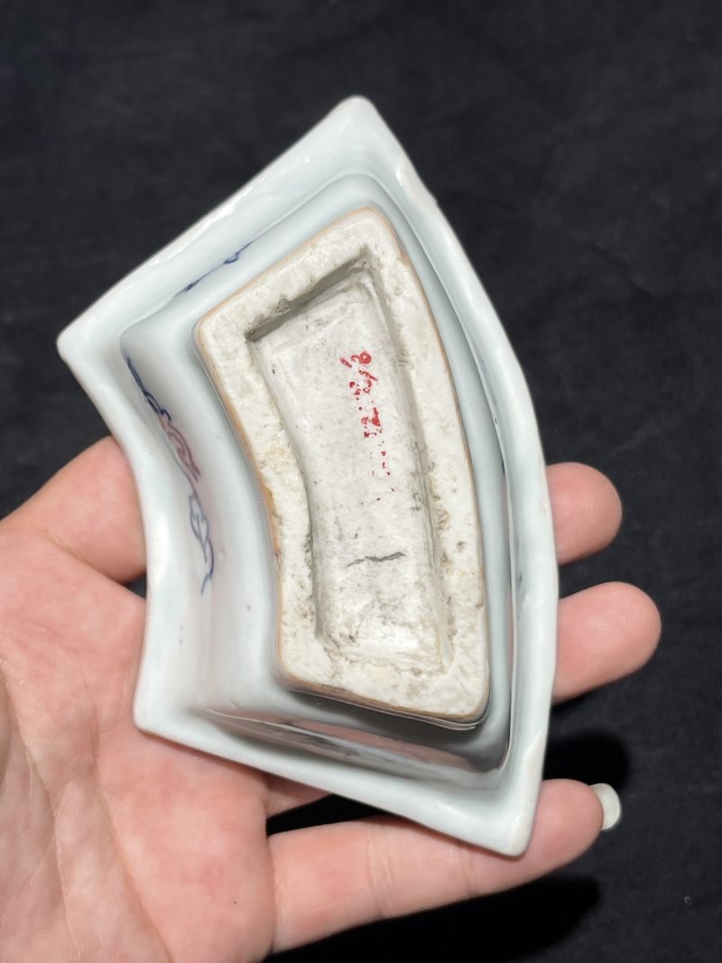 明万历 青花铁线描凤穿花纹攒盘一组十二件 - 图34