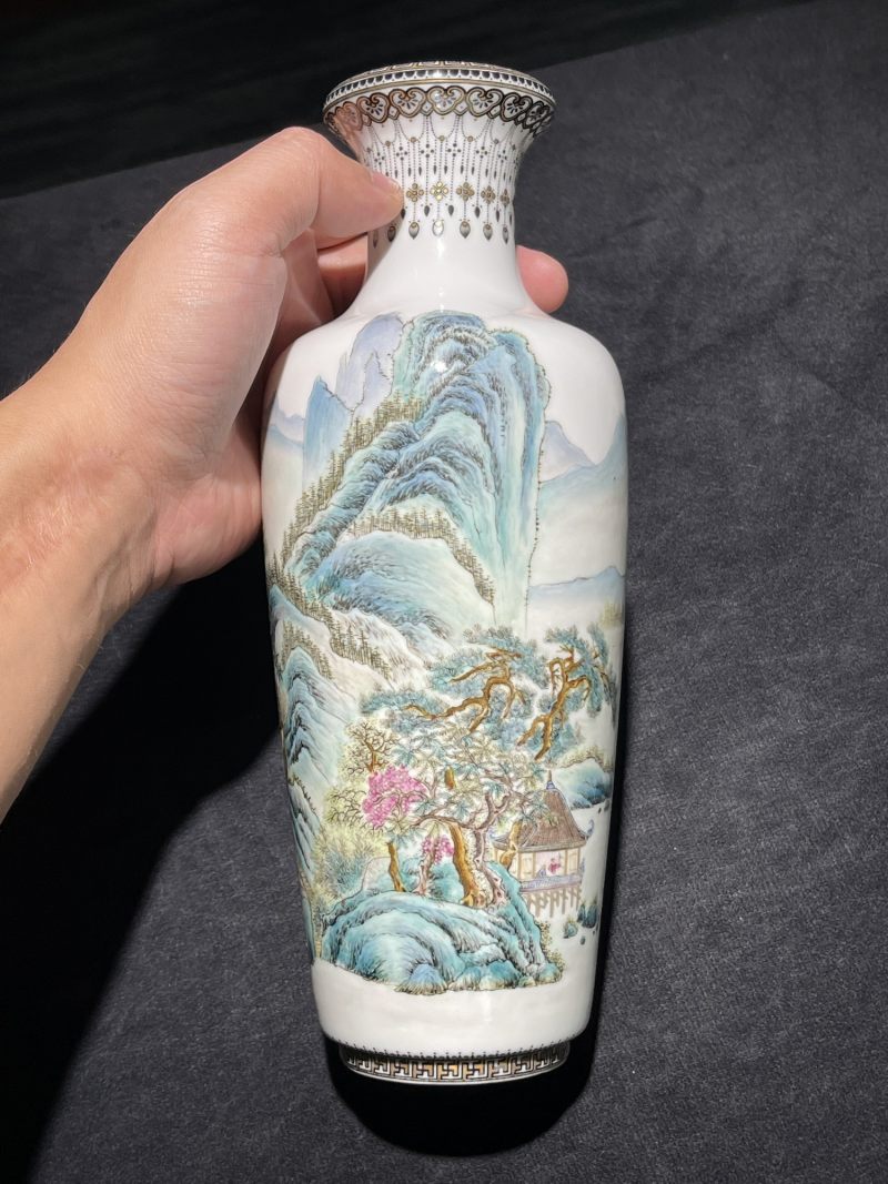 民国 粉彩山水纹洗口瓶 - 图4