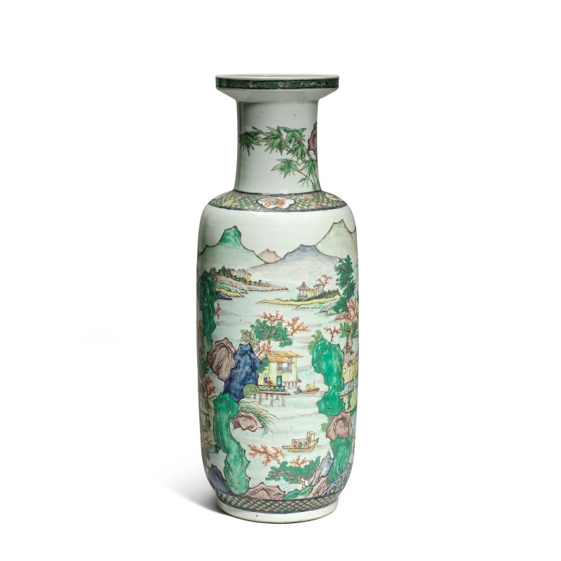 清晚期 五彩人物山景圖棒槌瓶 | A LARGE CHINESE FAMILLE VERTE ROULEAU VASE - 图3