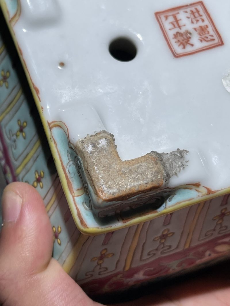 民国 洪宪彩花卉花盆一对 - 图28