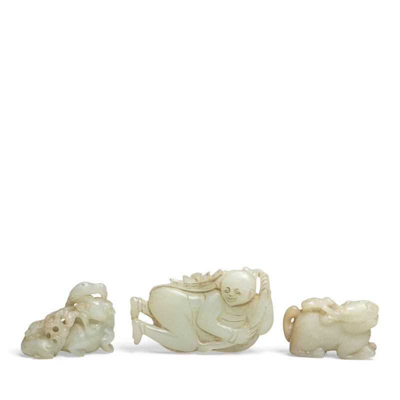 十九世紀 玉雕三件 | THREE PALE GREEN JADE CARVINGS