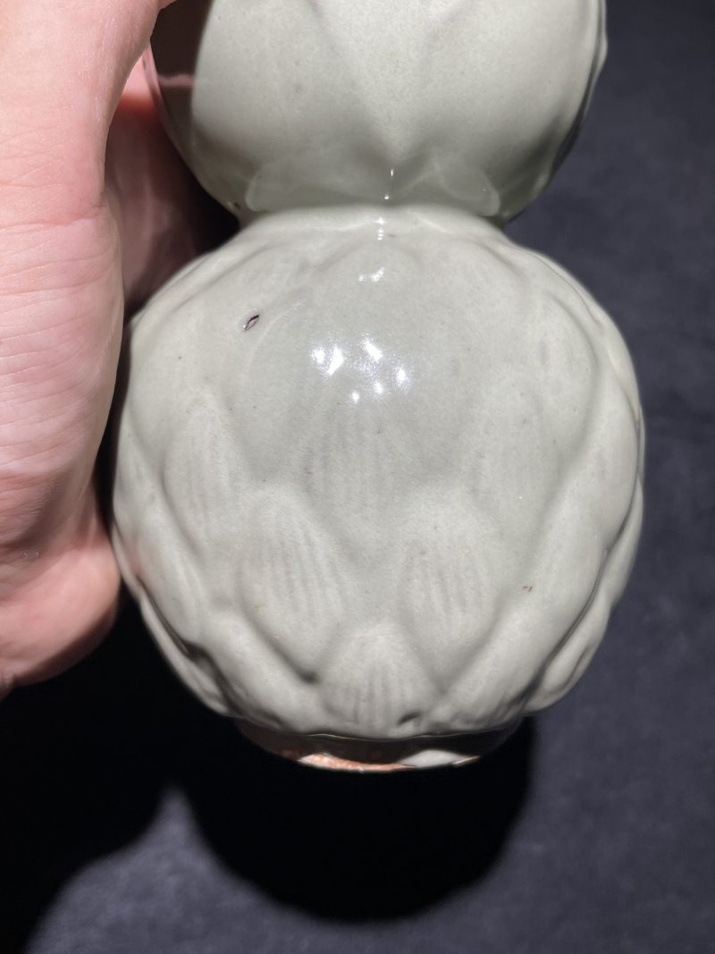 明代 仿汝釉莲瓣纹葫芦瓶 - 图4