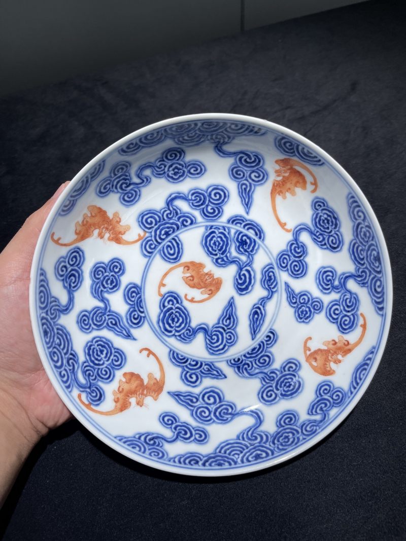 清光绪 青花矾红洪福齐天纹盘 - 图2