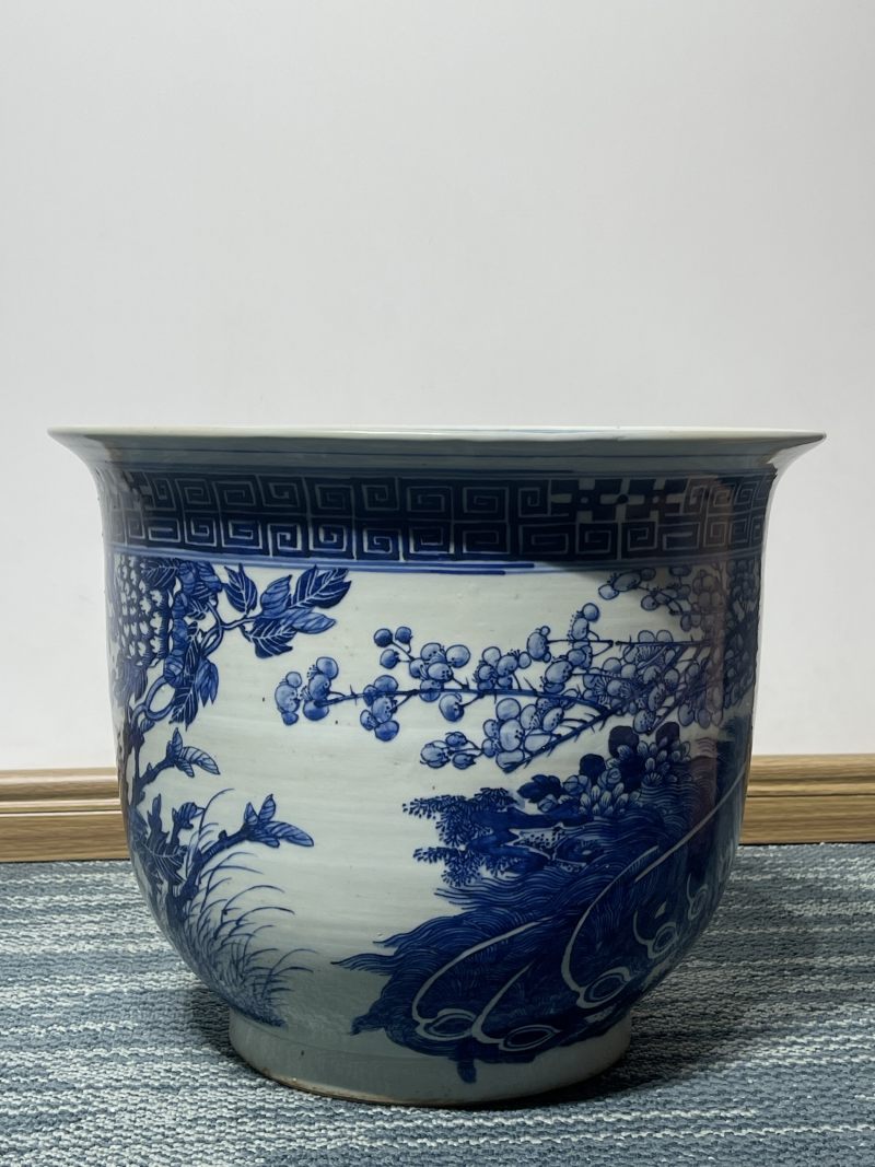 清中期 青花富贵白头纹大花盆一对 - 图19
