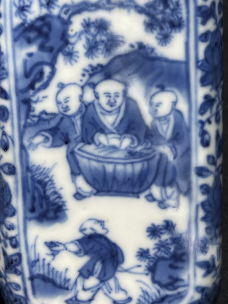 清中期 青花婴戏纹四方小瓶 - 图9