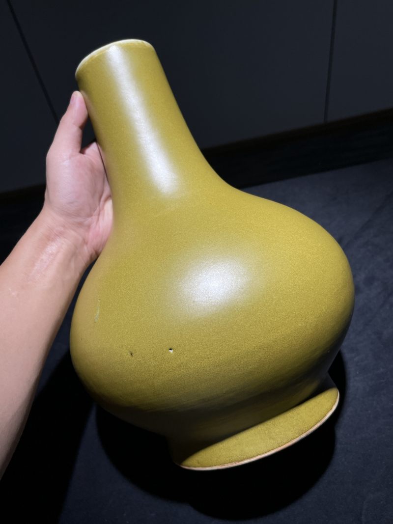 清光绪 茶叶末釉荸荠瓶 - 图2