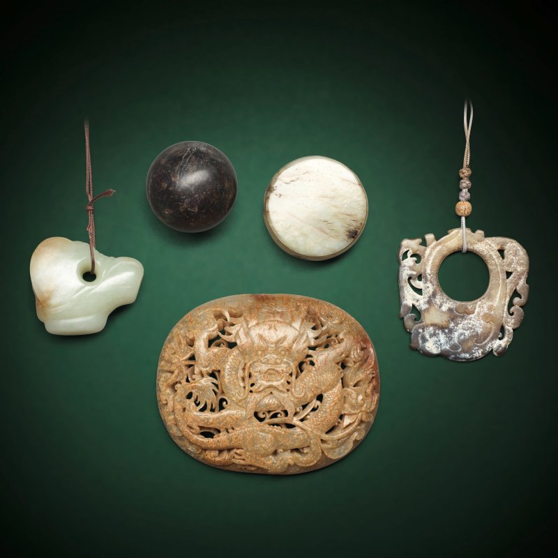 二十世紀 玉雕一組五件 | A GROUP OF FIVE JADE CARVINGS - 图1