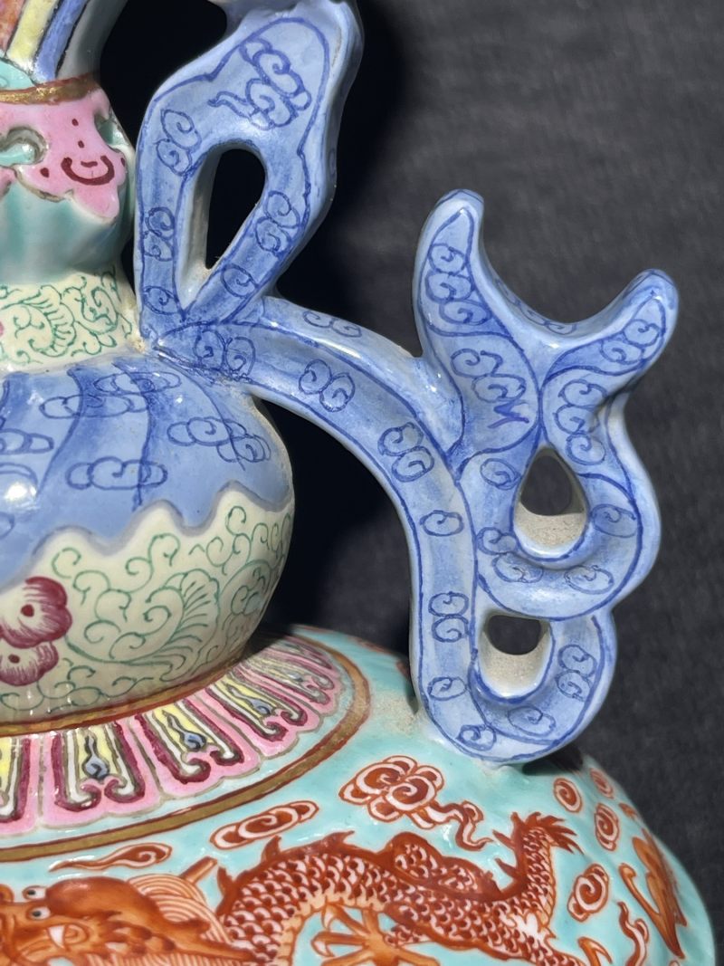 清乾隆 御制绿地洋彩描金八吉祥供器 - 图9