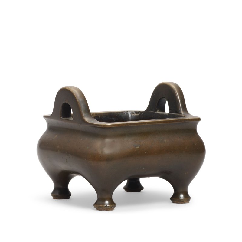 十七/十八世紀 銅冲耳四足爐 | A BRONZE SQUARE INCENSE BURNER - 图3