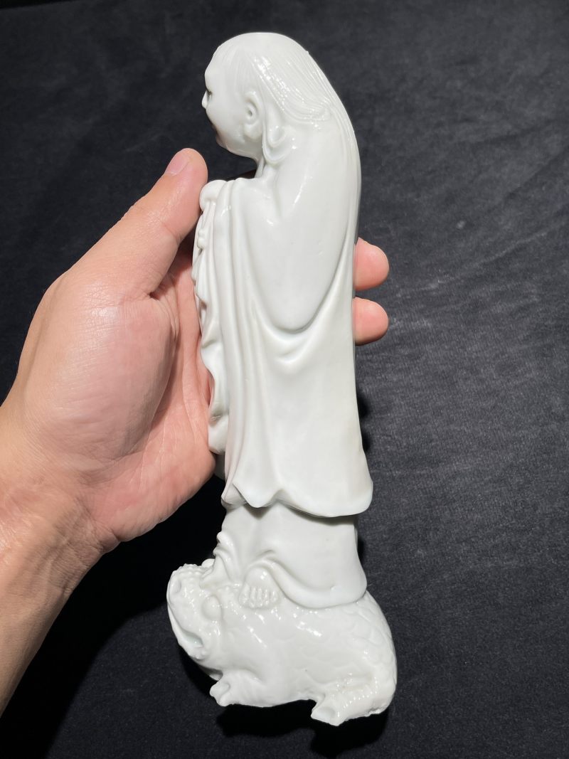 清晚期 白釉刘海戏金蟾瓷塑一对 - 图17