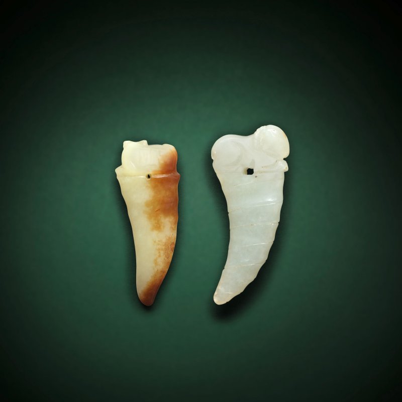 十七/十八世紀 玉雕蠶及羊觿兩件 | TWO JADE 'SILKWORM AND ANIMAL' KNOT LOOSENERS, XI - 图2