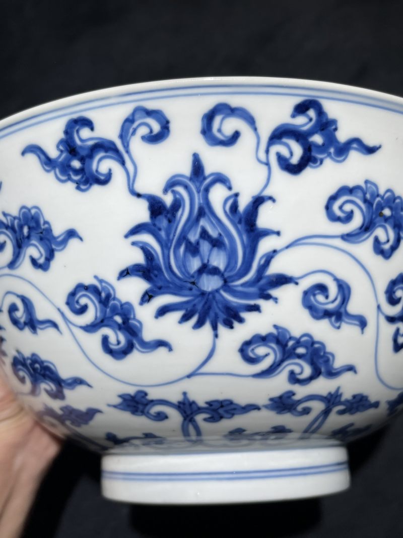 清康熙 仿宣窑青花花卉纹大碗 - 图4
