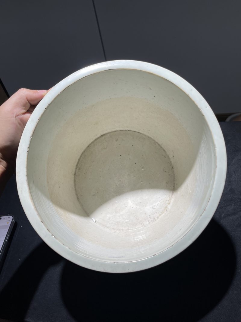 清代 青花炉、卷缸、瓶一组3件 - 图14
