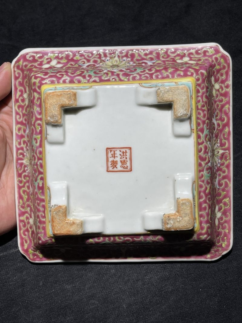 民国 洪宪彩花卉花盆一对 - 图32