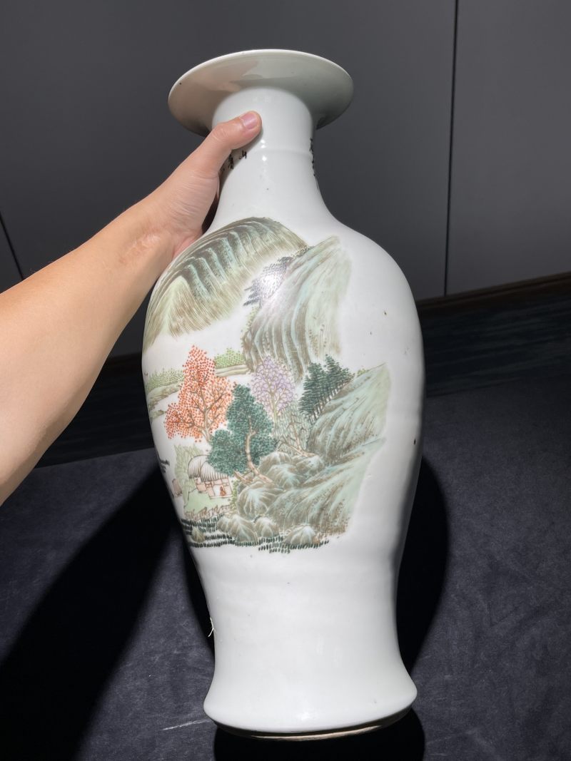 民国 粉彩山水纹大瓶一对 - 图17