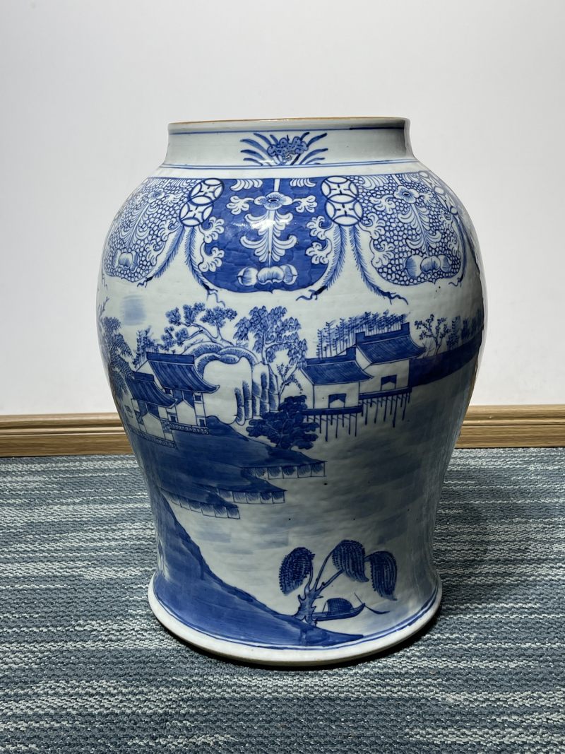 清乾隆 青花山水纹大罐 - 图3