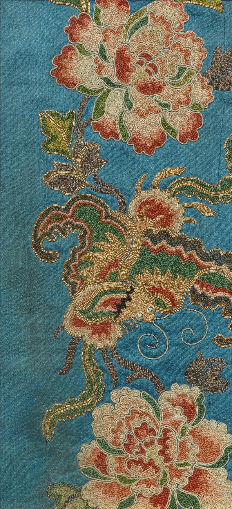 十九世紀 緞綉屏一組 | A GROUP OF EMBROIDERED PANELS AND SLEEVE BANDS - 图3