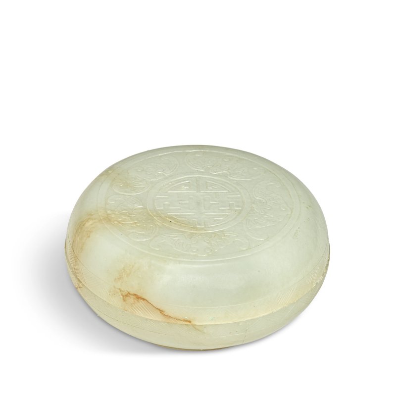 清乾隆/嘉慶 白玉五福拱壽紋圓盒 | A WHITE JADE CIRCULAR BOX AND COVER