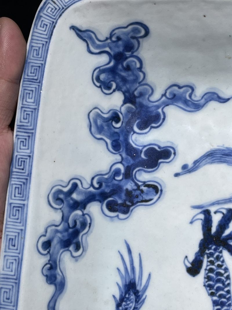 清乾隆 青花龙纹四方盘 - 图7