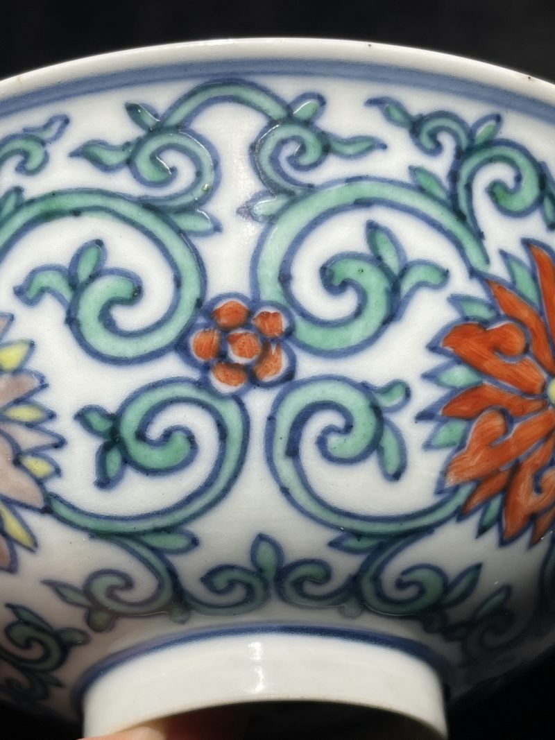清代 斗彩花卉纹碗 - 图9