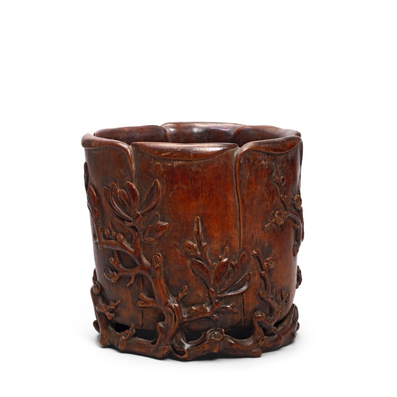 清中期 黃花梨雕玉蘭梅花紋筆筒 | A LARGE HUANGHUALI 'MAGNOLIA' BRUSHPOT, BITONG - 图1