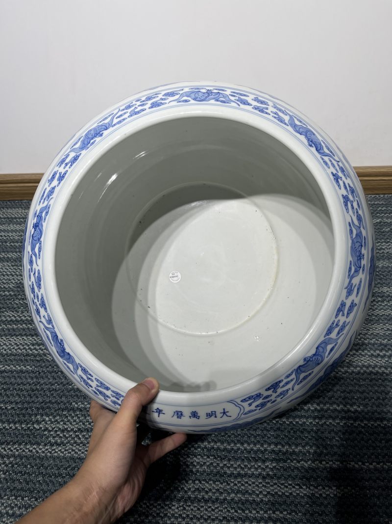 50年代 青花龙纹大卷缸一对 - 图19