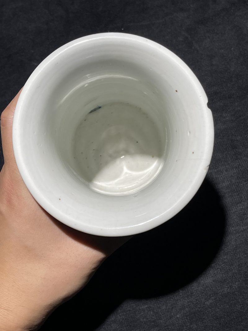 清康熙 青花博古纹束腰笔筒 - 图6