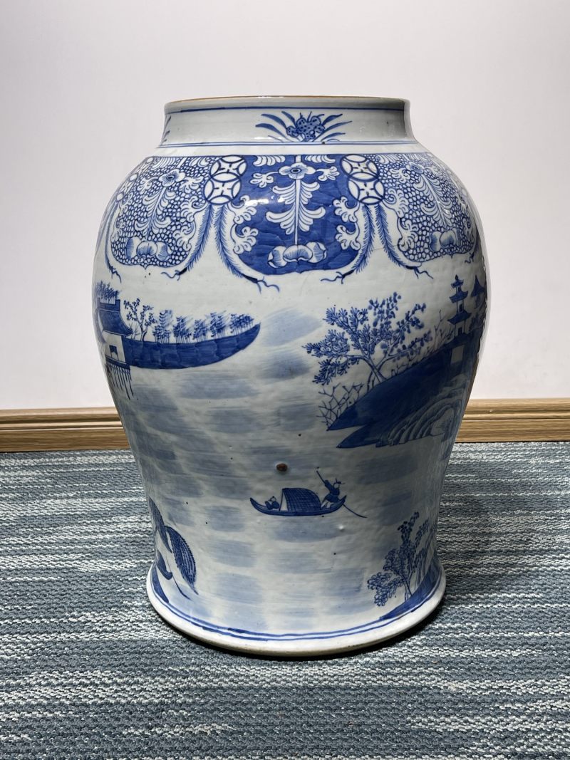 清乾隆 青花山水纹大罐 - 图4