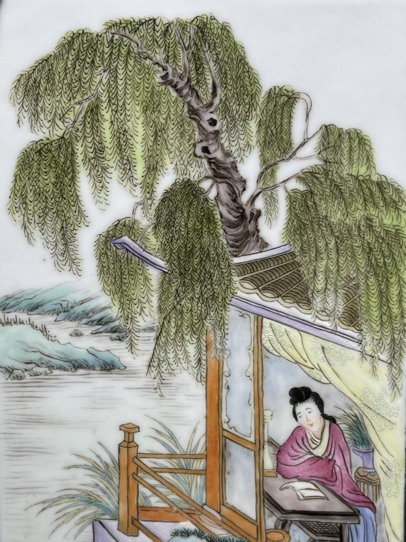 民国 粉彩人物纹琮式瓶 - 图7
