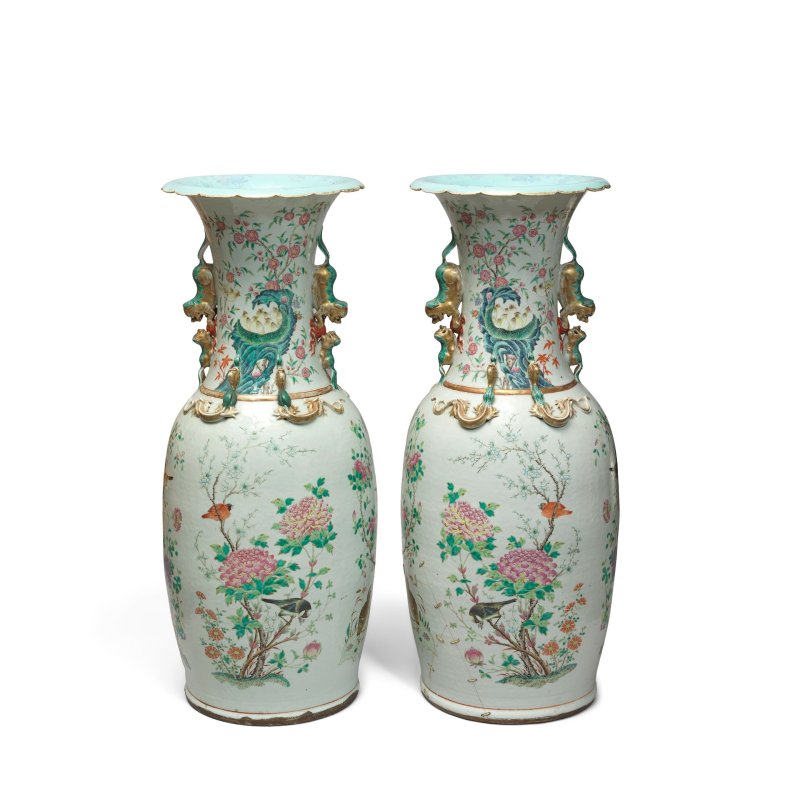 十九世紀 粉彩花鳥紋瓶一對 | A LARGE PAIR OF FAMILLE ROSE VASES - 图2